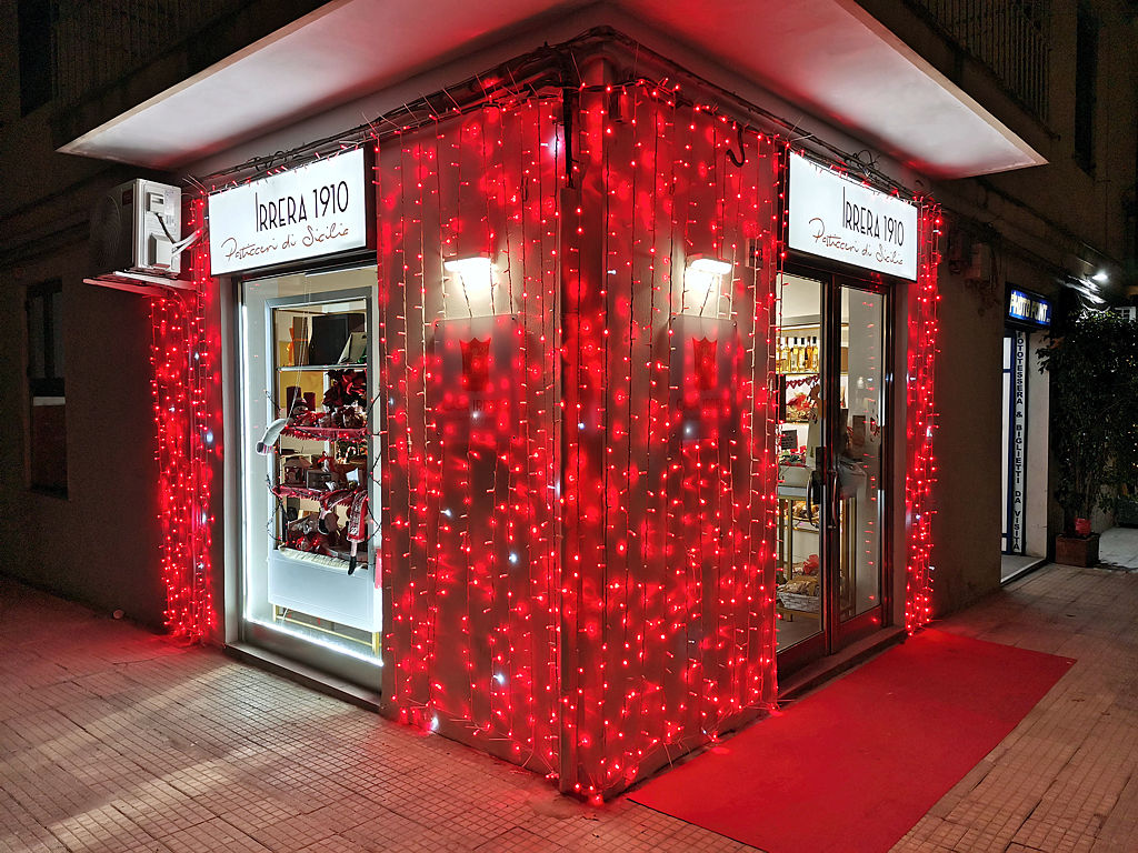 Casa Irrera. Il nuovo punto vendita della Pasticceria Irrera